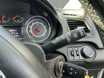 Vauxhall Insignia 2.0 CDTi Design Auto Euro 5 5dr