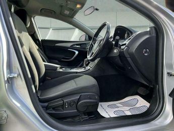Vauxhall Insignia 2.0 CDTi Design Auto Euro 5 5dr