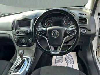 Vauxhall Insignia 2.0 CDTi Design Auto Euro 5 5dr