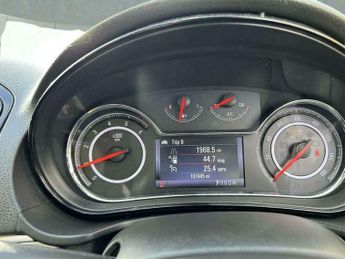 Vauxhall Insignia 2.0 CDTi Design Auto Euro 5 5dr