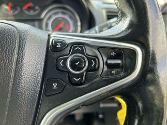 Vauxhall Insignia 2.0 CDTi Design Auto Euro 5 5dr