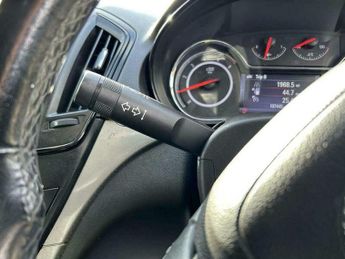 Vauxhall Insignia 2.0 CDTi Design Auto Euro 5 5dr