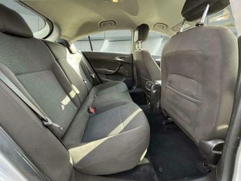 Vauxhall Insignia 2.0 CDTi Design Auto Euro 5 5dr