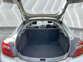 Vauxhall Insignia 2.0 CDTi Design Auto Euro 5 5dr