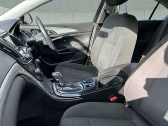 Vauxhall Insignia 2.0 CDTi Design Auto Euro 5 5dr