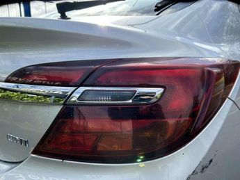 Vauxhall Insignia 2.0 CDTi Design Auto Euro 5 5dr