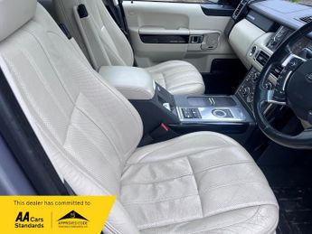 Land Rover Range Rover TDV8 VOGUE SE