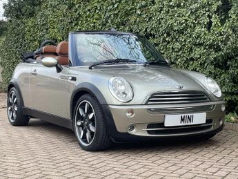 MINI Hatch COOPER SIDEWALK