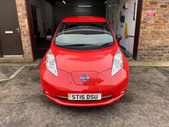 Nissan Leaf 24kWh Visia Hatchback 5dr Electric Auto (107 bhp)