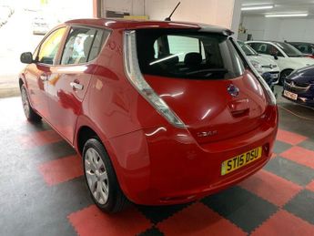 Nissan Leaf 24kWh Visia Hatchback 5dr Electric Auto (107 bhp)