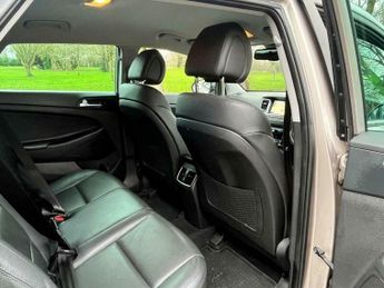 Hyundai Tucson 2.0 CRDi Premium Auto 4WD Euro 6 5dr