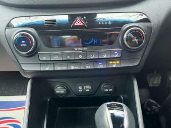Hyundai Tucson 2.0 CRDi Premium Auto 4WD Euro 6 5dr
