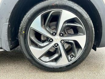 Hyundai Tucson 2.0 CRDi Premium Auto 4WD Euro 6 5dr