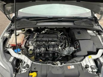 Ford Focus 1.6 Titanium Navigator Powershift Euro 5 5dr