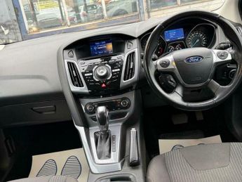 Ford Focus 1.6 Titanium Navigator Powershift Euro 5 5dr