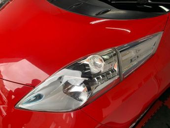 Nissan Leaf 24kWh Acenta Hatchback 5dr Electric Auto (107 bhp)