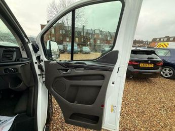Ford Transit Custom 1.0 340 EcoBoost 13.6kWh Trend Auto L1 H1 Euro 6 5dr