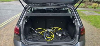 Volkswagen Golf 35.8kWh e-Golf Auto 5dr