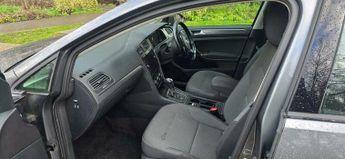 Volkswagen Golf 35.8kWh e-Golf Auto 5dr