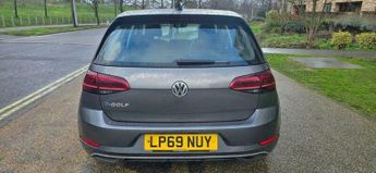 Volkswagen Golf 35.8kWh e-Golf Auto 5dr