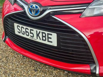 Toyota Yaris 1.5 VVT-h Icon E-CVT Euro 6 5dr