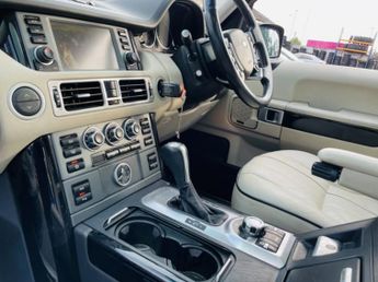 Land Rover Range Rover TDV8 VOGUE