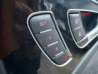 Audi A6 Avant 2.0 TDI ultra Black Edition S Tronic Euro 6 (s/s) 5dr