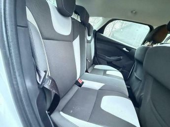Ford Focus 1.6 Zetec Powershift Euro 5 5dr