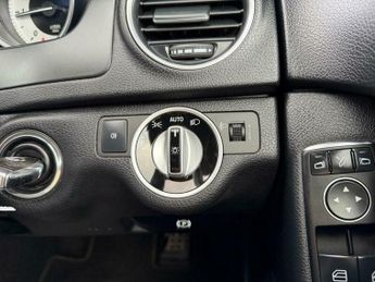 Mercedes-Benz C Class 2.1 C220 CDI BlueEfficiency AMG Sport G-Tronic+ Euro 5 (s/s) 4dr