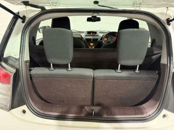 Toyota iQ 1.0 VVT-i 2 Multidrive Euro 4 3dr