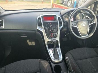 Vauxhall Astra 1.6 16v SRi Auto Euro 5 5dr