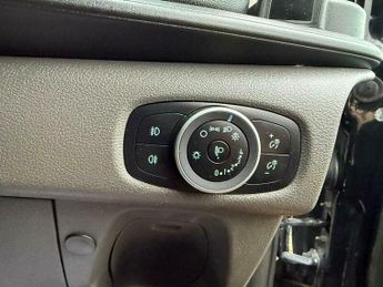 Ford Tourneo Custom 1.0 320 EcoBoost 13.6kWh Titanium Auto L1 Euro 6 5dr