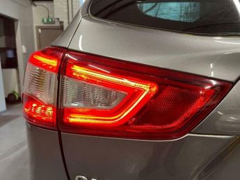 Nissan Qashqai 1.2 DIG-T Tekna XTRON 2WD Euro 6 (s/s) 5dr