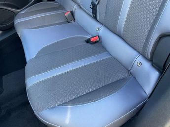 Peugeot 2008 1.2 PURETECH S/S ALLURE PREMIUM