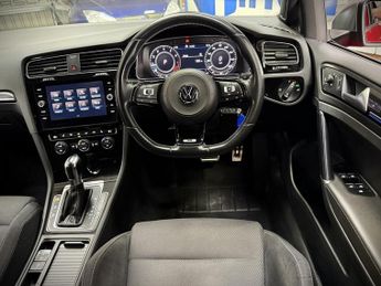 Volkswagen Golf R TSI 4MOTION DSG