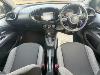 Toyota AYGO 1.0 VVT-i Pure x-shift Euro 6 (s/s) 5dr