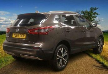 Nissan Qashqai 1.2 DIG-T N-Connecta XTRON Euro 6 (s/s) 5dr