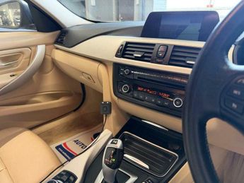 BMW 3 SERIES 2.0 320i SE Auto xDrive Euro 6 (s/s) 4dr