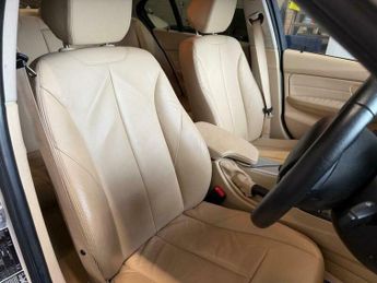 BMW 3 SERIES 2.0 320i SE Auto xDrive Euro 6 (s/s) 4dr