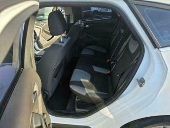 Ford Focus 2.0 TDCi Zetec Powershift Euro 5 5dr
