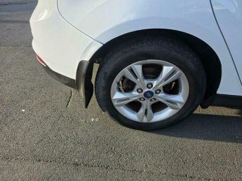Ford Focus 2.0 TDCi Zetec Powershift Euro 5 5dr