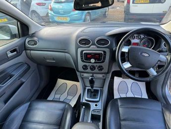Ford Focus 1.6 Titanium 5dr