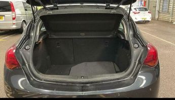 Vauxhall Astra 1.6 16v SRi Auto Euro 5 5dr