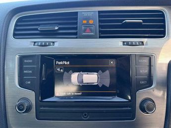 Volkswagen Golf 1.4 TSI BlueMotion Tech SE Edition Hatchback 5dr Petrol DSG Euro