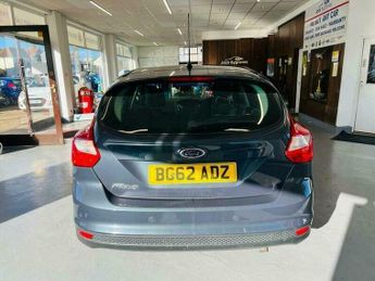 Ford Focus 1.6 Zetec Powershift Euro 5 5dr