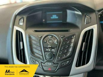 Ford Focus 1.6 Zetec Powershift Euro 5 5dr