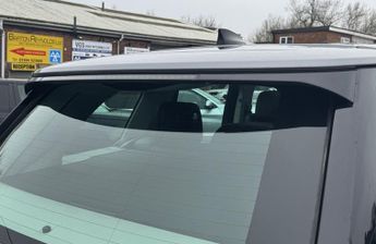 Land Rover Range Rover 3.0 TD V6 Vogue SUV 5dr Diesel Auto 4WD Euro 6 (s/s) (258 ps)