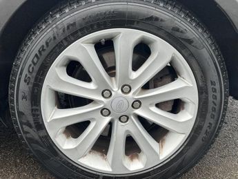 Land Rover Range Rover 3.0 TD V6 Vogue SUV 5dr Diesel Auto 4WD Euro 6 (s/s) (258 ps)