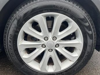 Land Rover Range Rover 3.0 TD V6 Vogue SUV 5dr Diesel Auto 4WD Euro 6 (s/s) (258 ps)