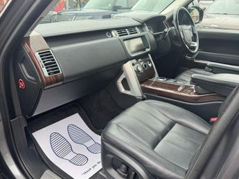 Land Rover Range Rover 3.0 TD V6 Vogue SUV 5dr Diesel Auto 4WD Euro 6 (s/s) (258 ps)